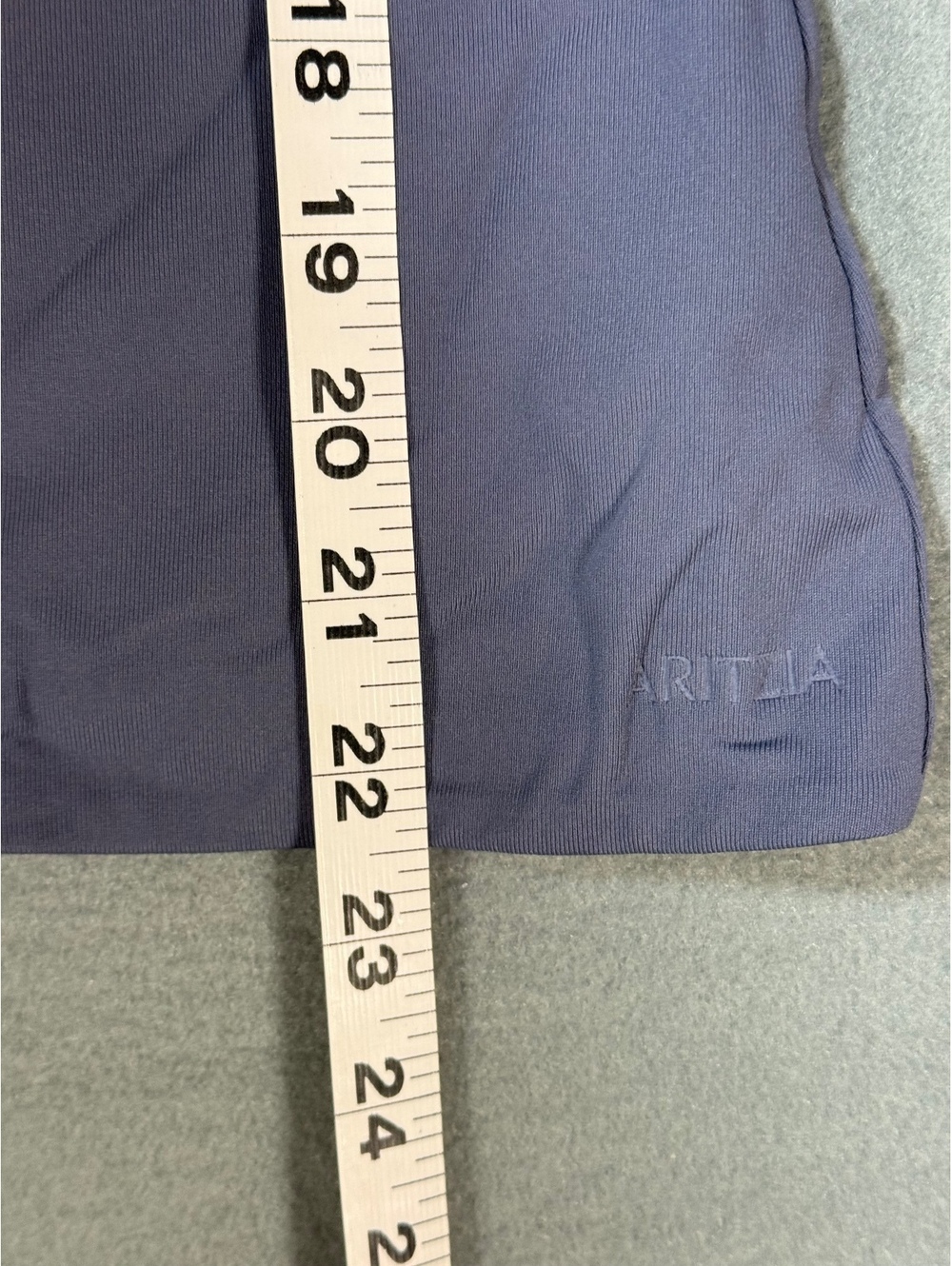 Aritzia Contour Ringer Tee Size Small - Picture 4 of 6